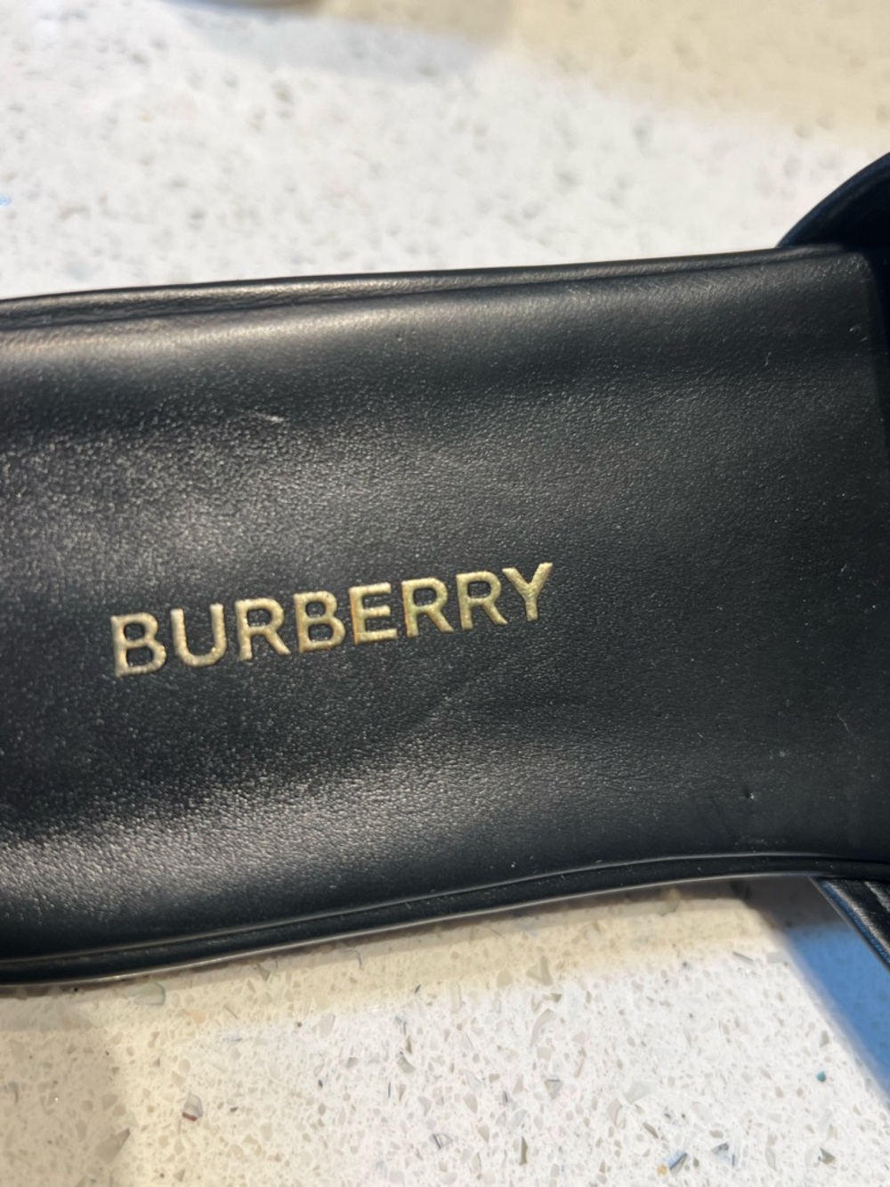 Burberry beige logo sandals - Picture 6 of 7